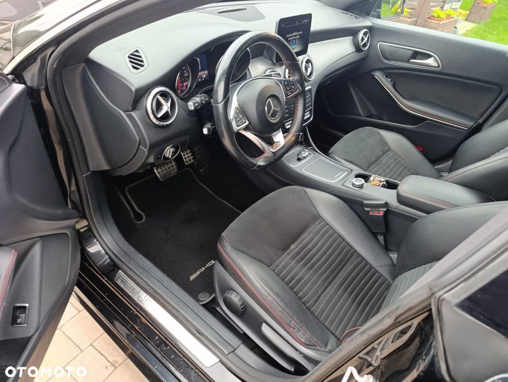 Mercedes-Benz CLA - 36