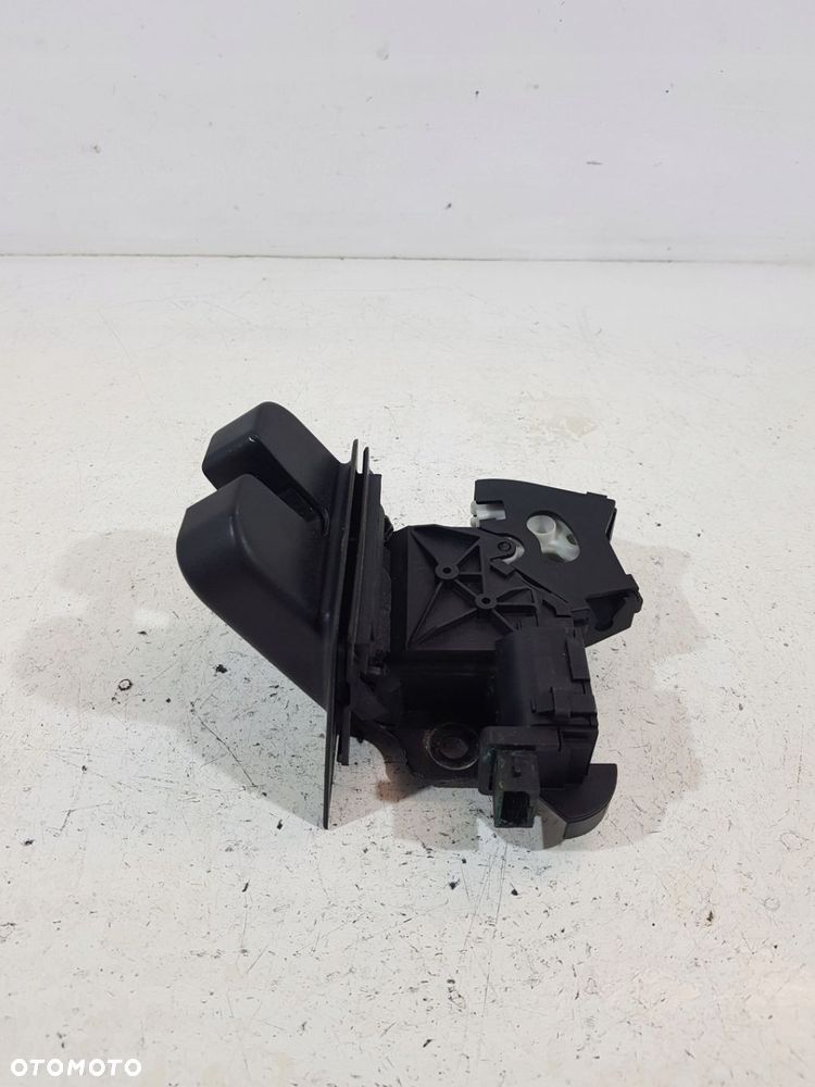 ZAMEK KLAPY BAGAŻNIKA 8P4827505C AUDI A3 8P LIFT EUR 08r 5D - 3