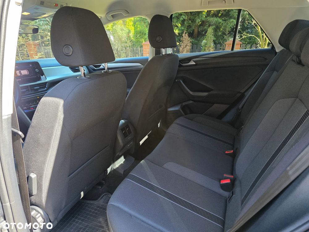 Volkswagen T-Roc 1.5 TSI Special Edition - 16