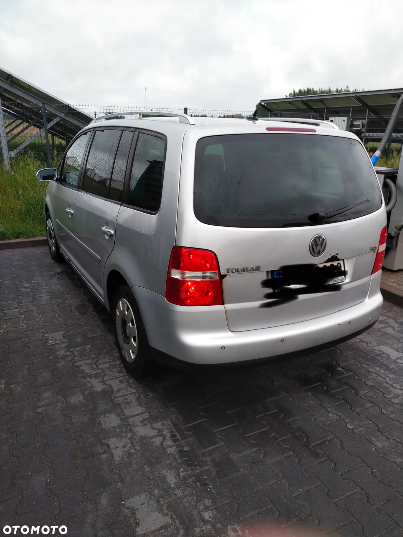 Volkswagen Touran 2.0 TDI Highline - 2