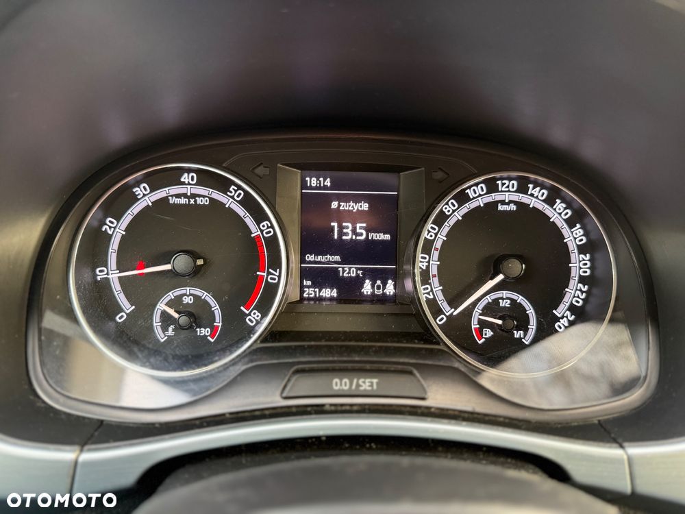 Skoda Fabia 1.0 Ambition - 8