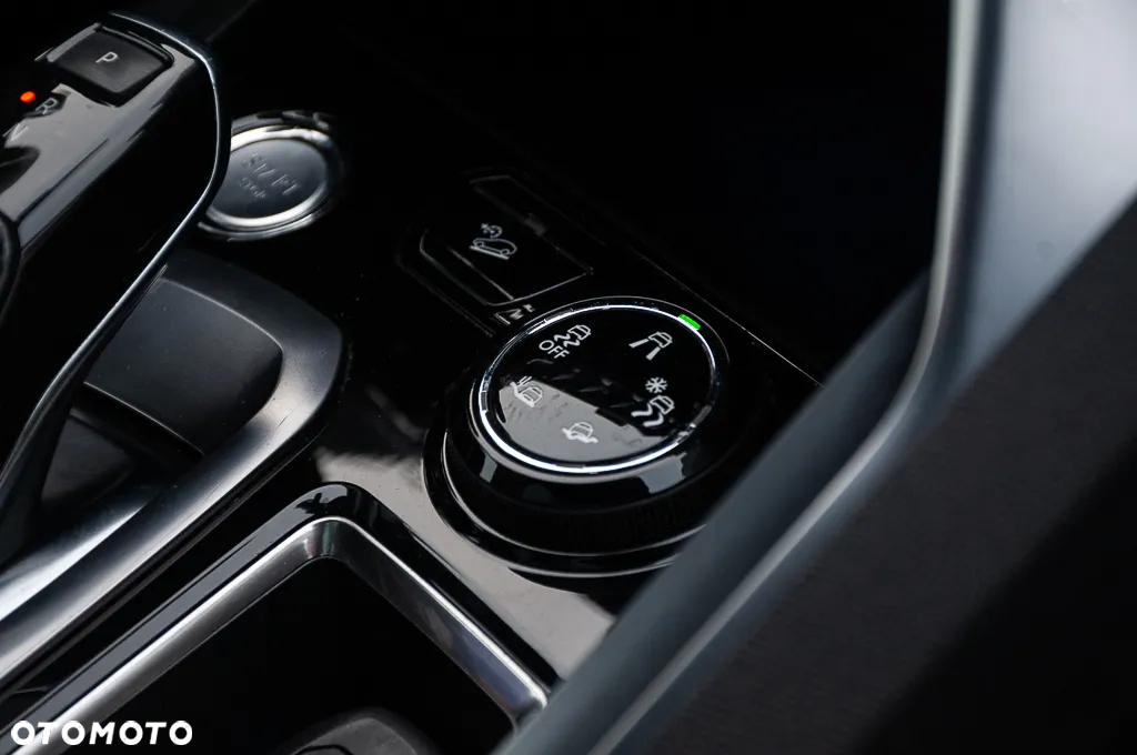 Peugeot 3008 BlueHDi 180 Stop & Start EAT6 GT - 22