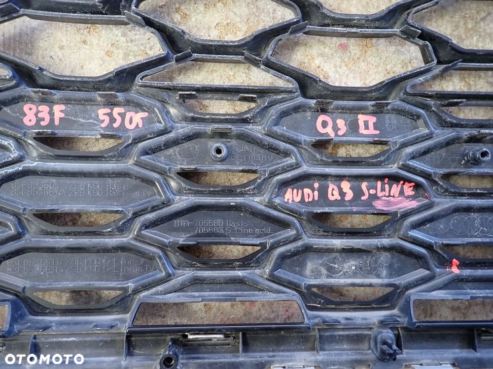 AUDI Q3 II S-LINE GRILL ATRAPA 83F853651 - 4