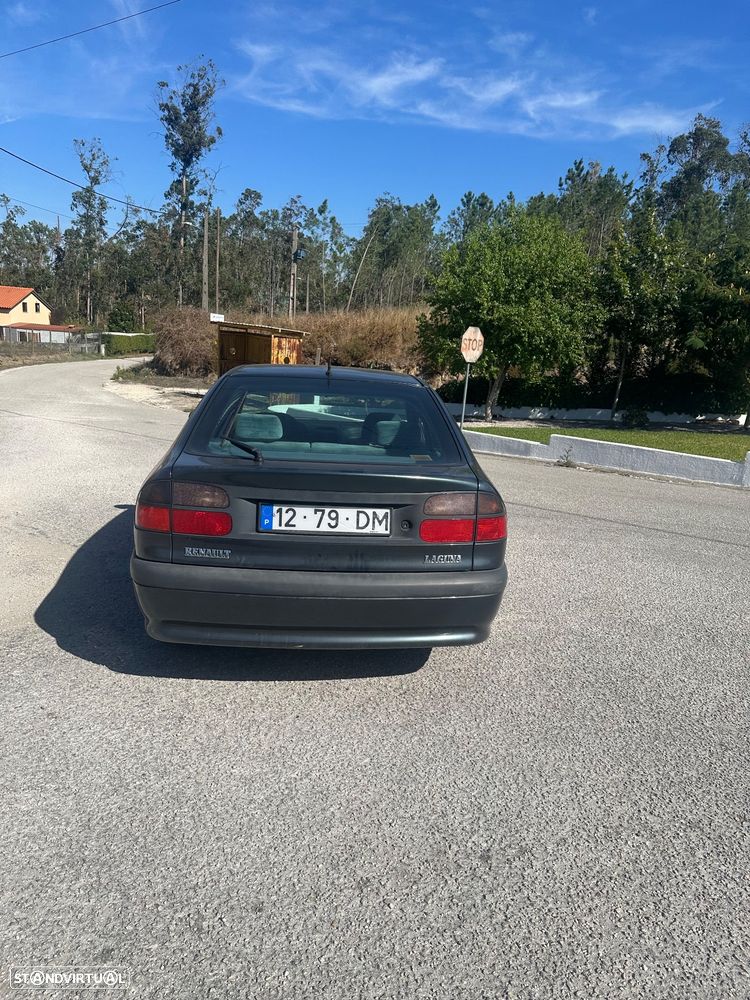 Renault Laguna - 13