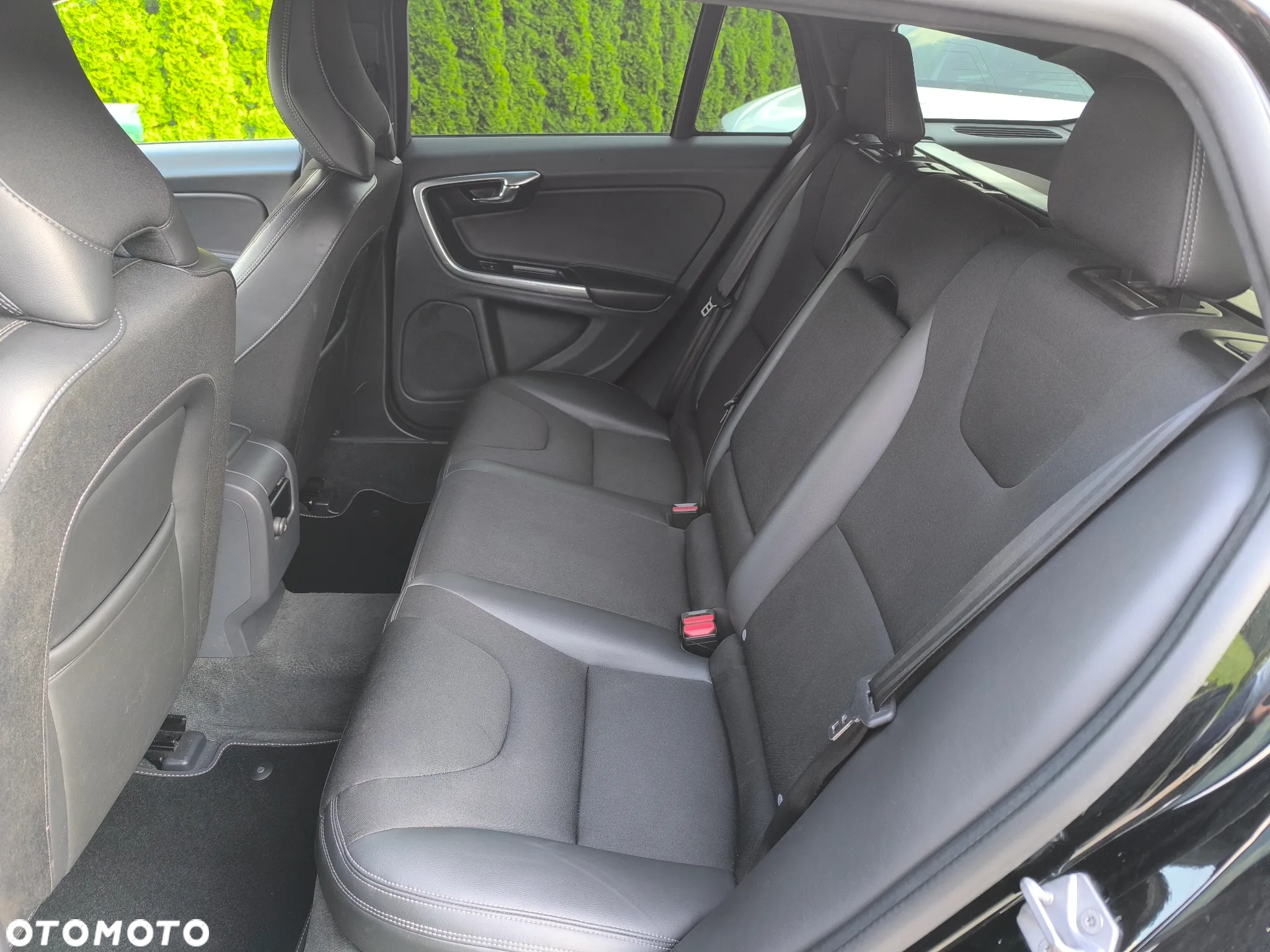 Volvo V60 Cross Country D3 Momentum - 21