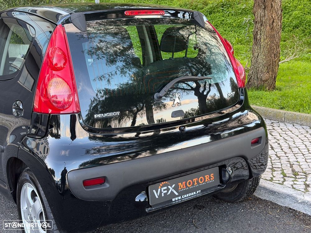 Peugeot 107 1.0 Trendy E4 - 19