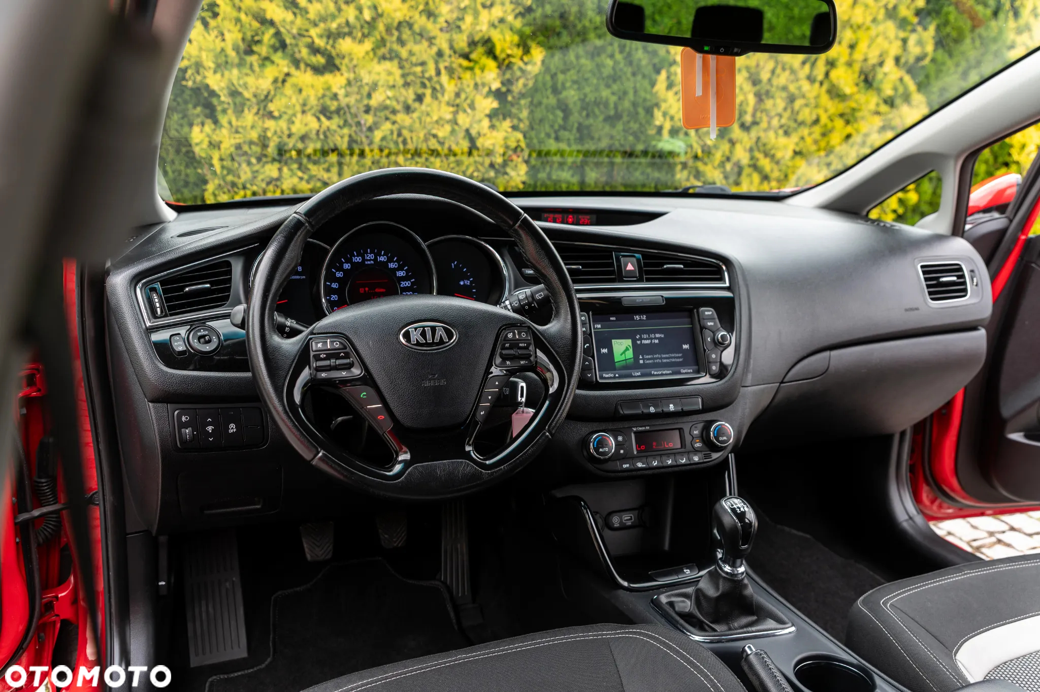 Kia Ceed 1.4 CVVT Dream-Team Edition - 36