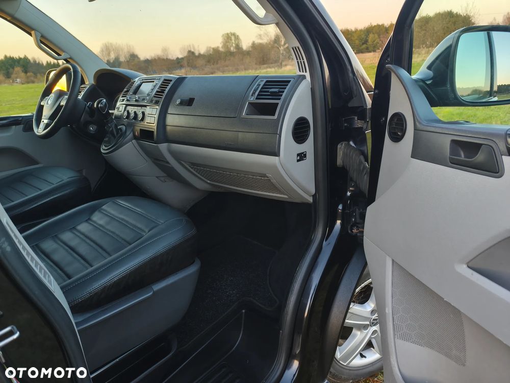 Volkswagen Transporter - 24