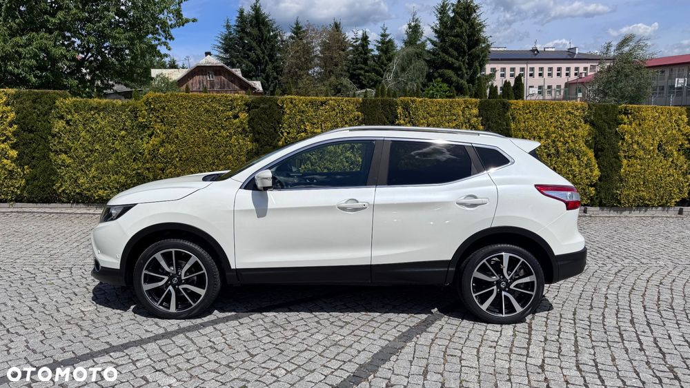 Nissan Qashqai 1.6 360 - 15