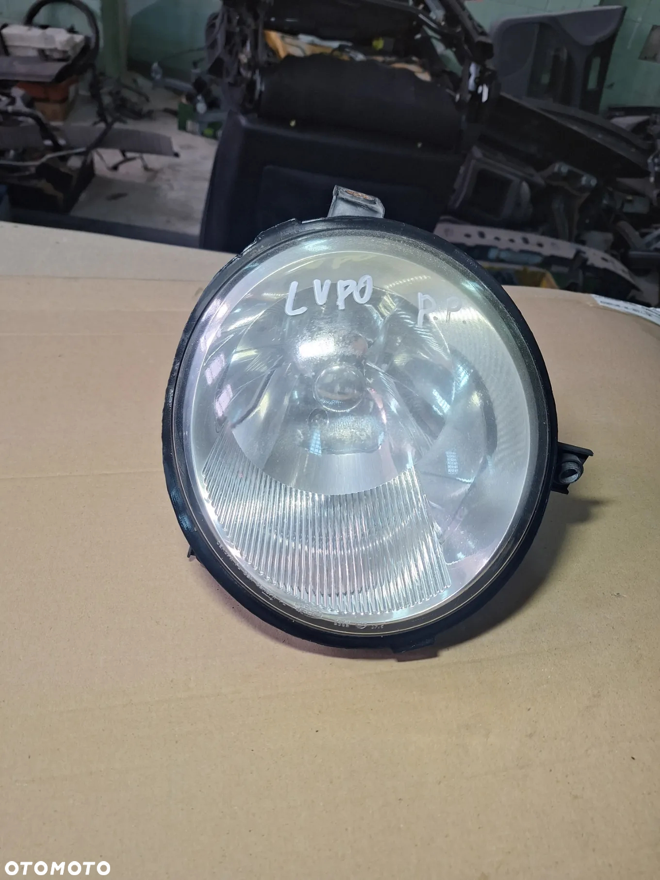 vw lupo reflektor lampa przód prawa lub lewa   0301194302   0301194301 - 9