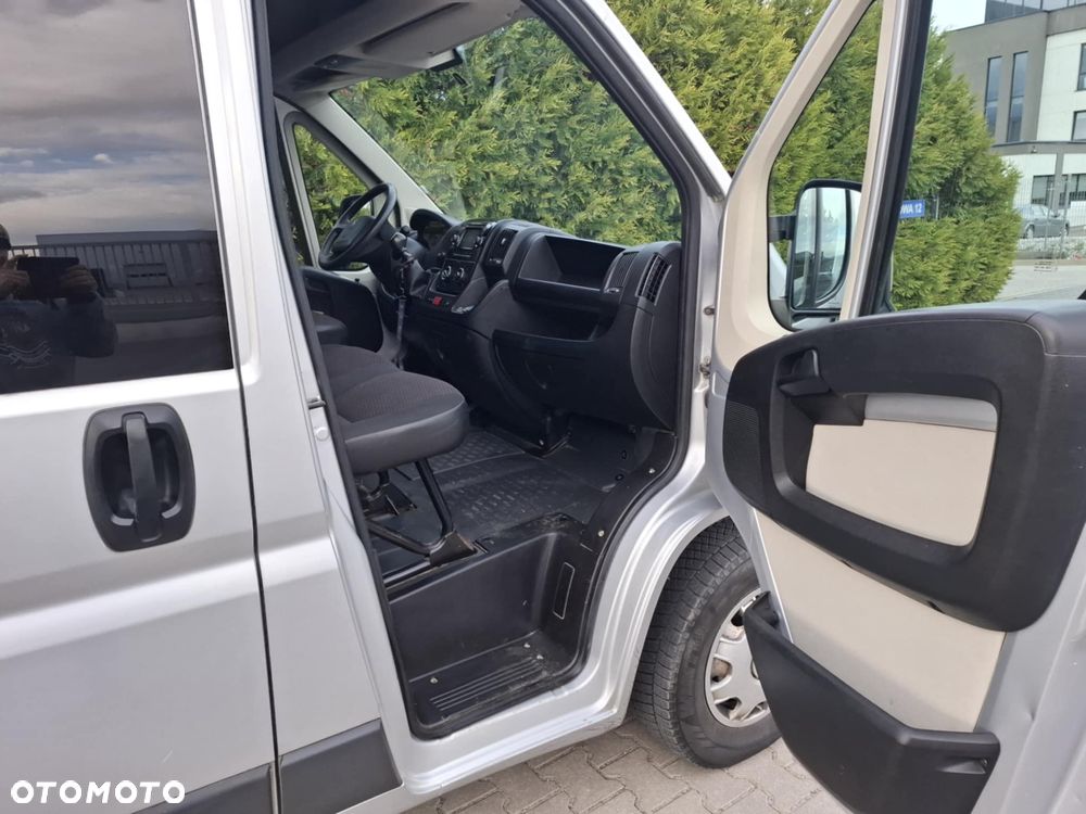 Peugeot BOXER 2.2 150 KM L3 H2 BRYGADÓWKA 7 OSÓB LEDY KLIMA TEMPOMAT HAK - 11