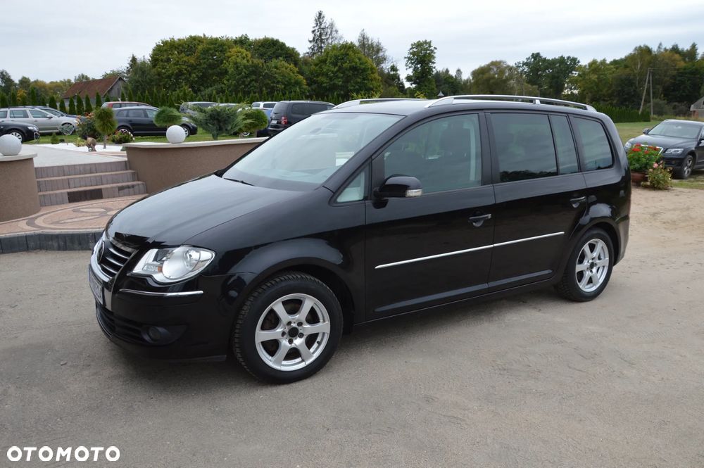 Volkswagen Touran 2.0 TDI Highline - 4