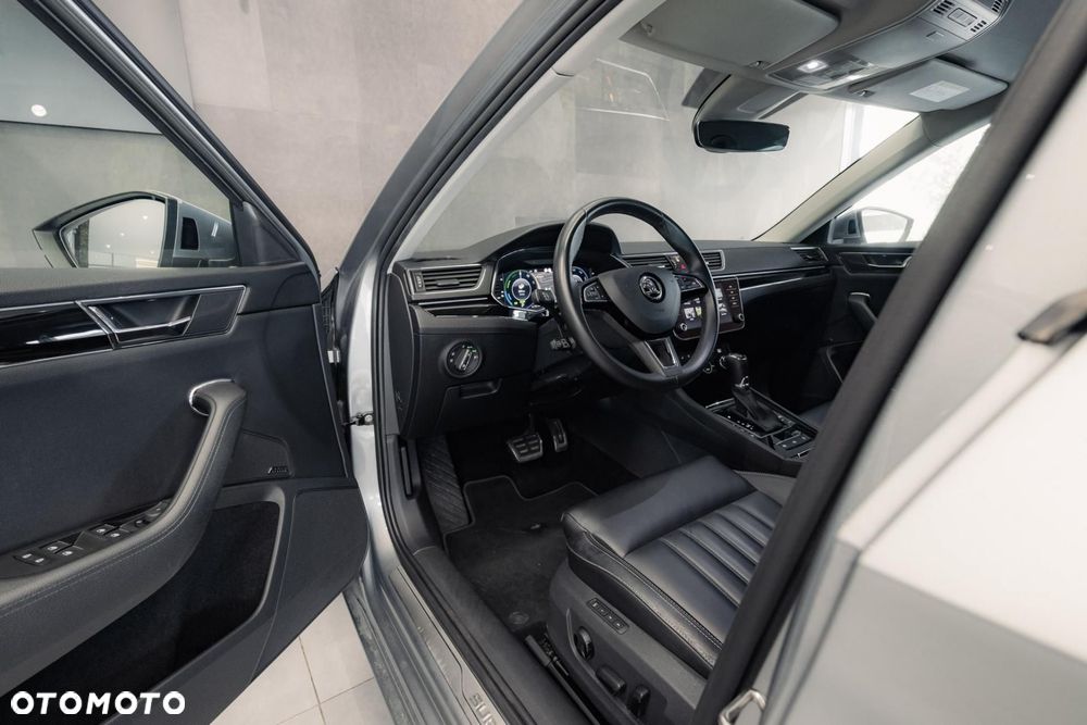 Skoda Superb 1.4 TSI Plug-In Hybrid L&K DSG - 10
