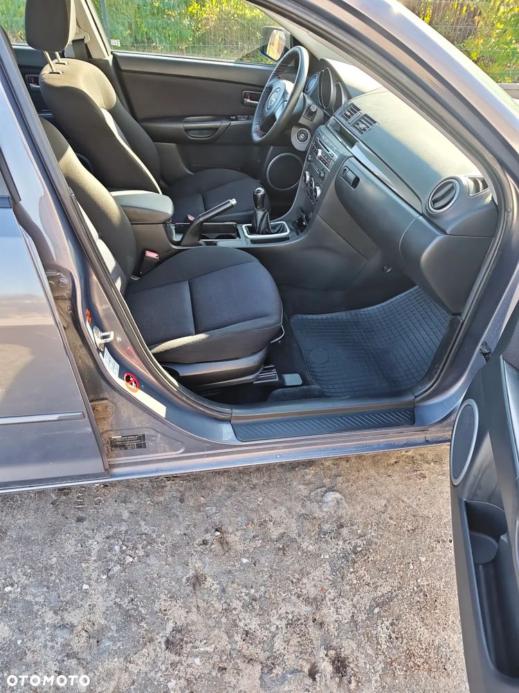 Mazda 3 - 8