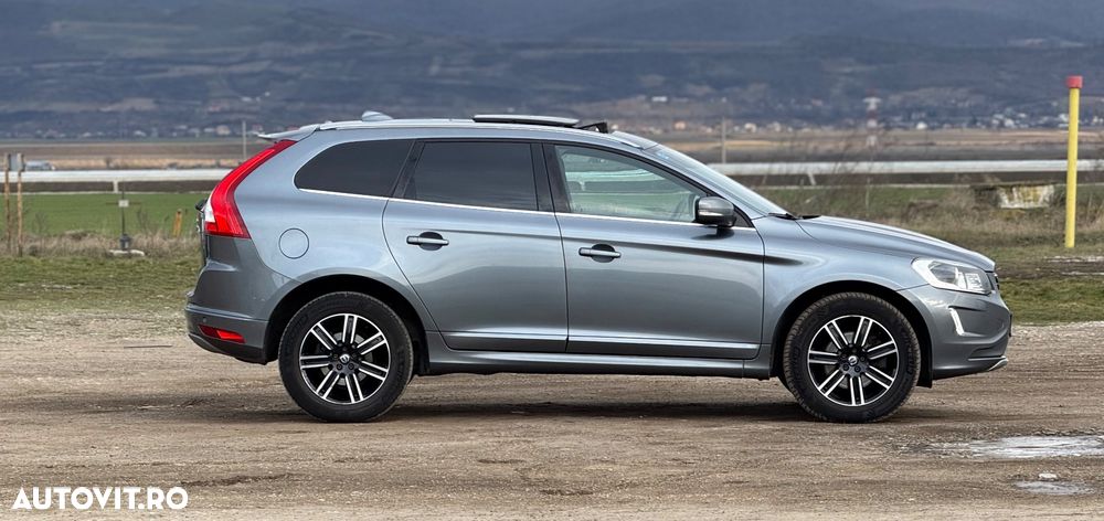 Volvo XC 60 D4 Momentum - 25