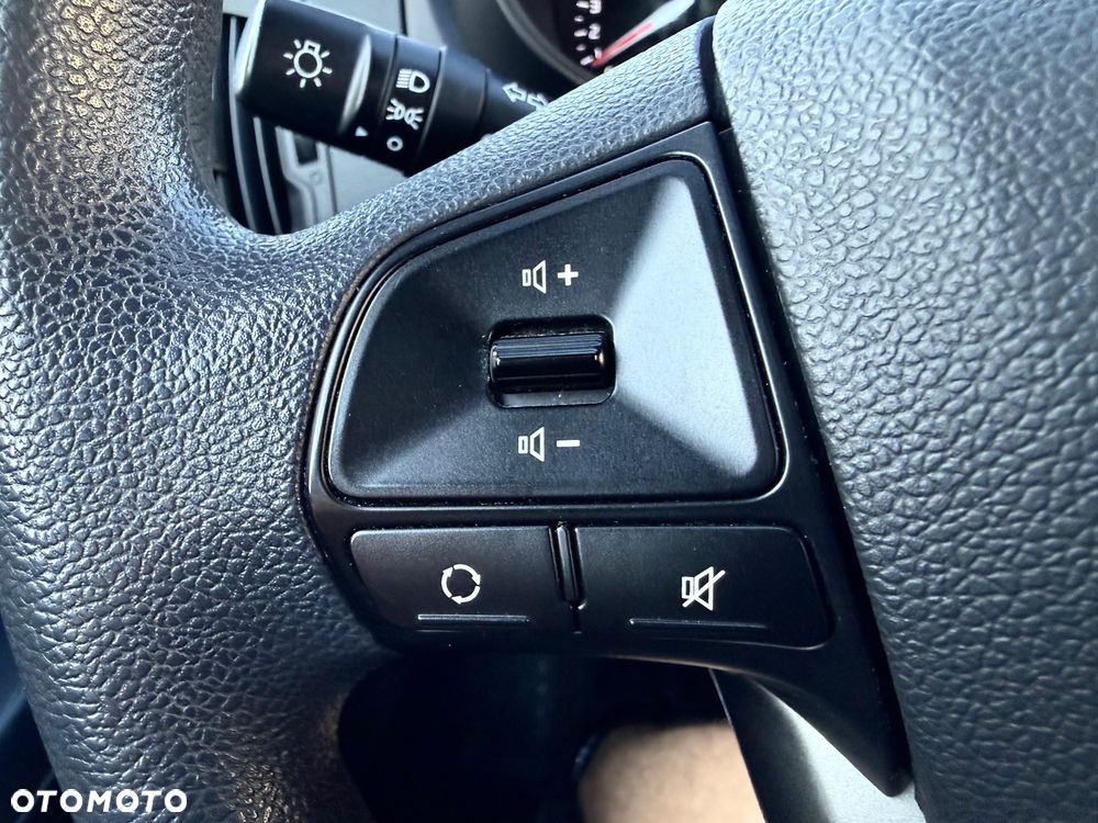Kia Rio 1.4 Spirit - 23
