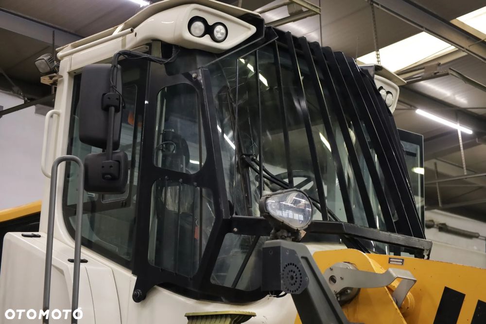 Osłona kabiny Liebherr 566 (przód) osłona kabiny, osłona przedniej szyby - 8