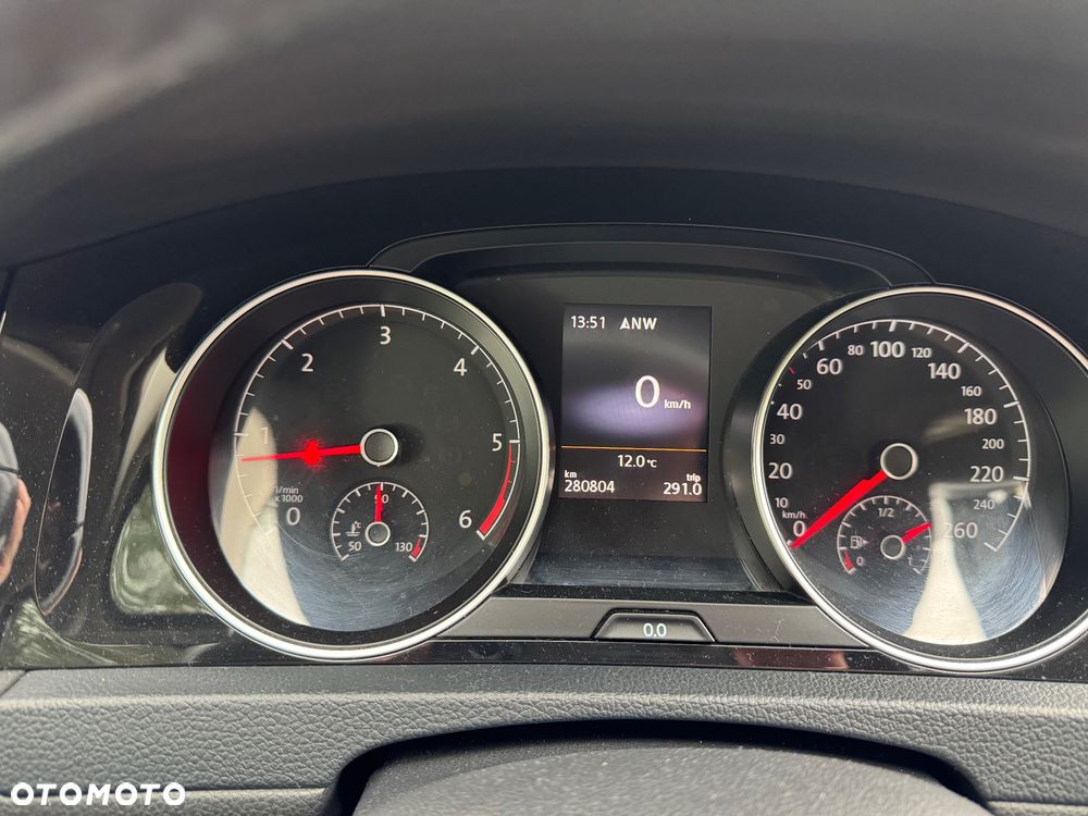 Volkswagen Golf 1.6 TDI DPF Highline - 7