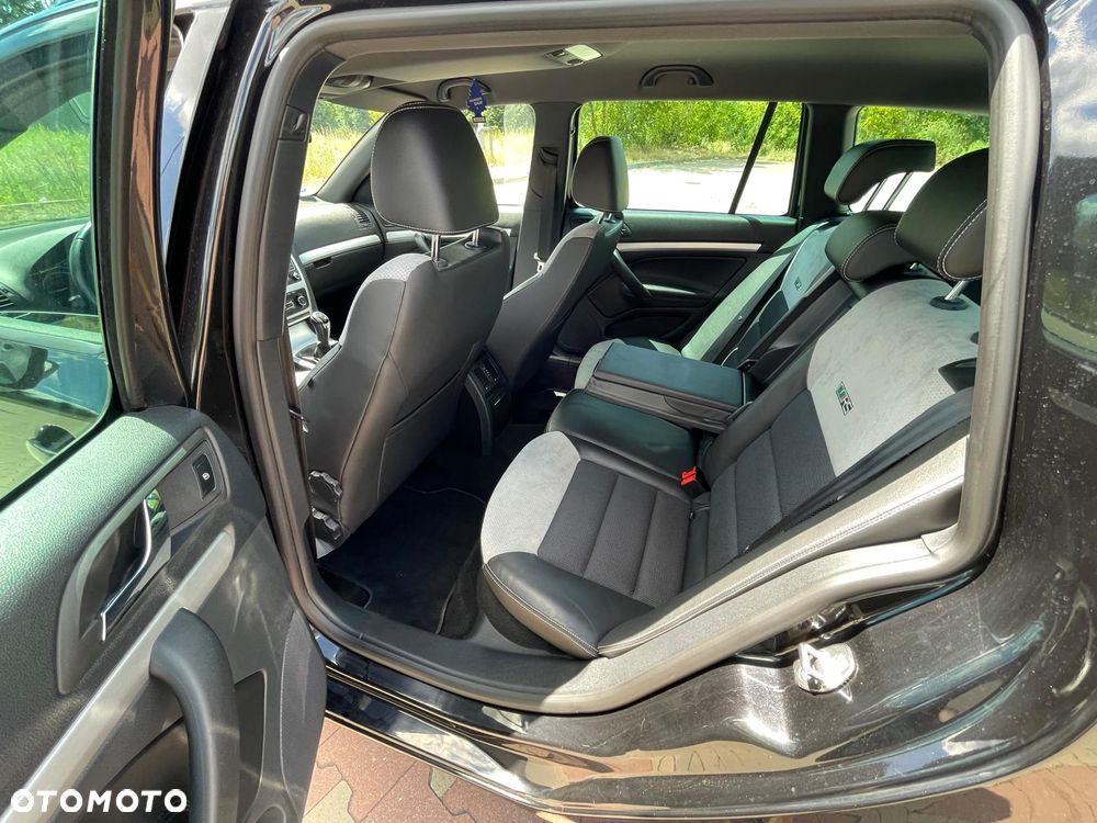 Skoda Octavia 2.0 TDI CR DPF RS - 11