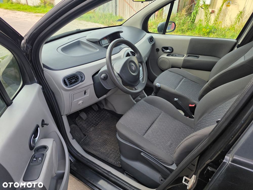 Renault Modus - 12