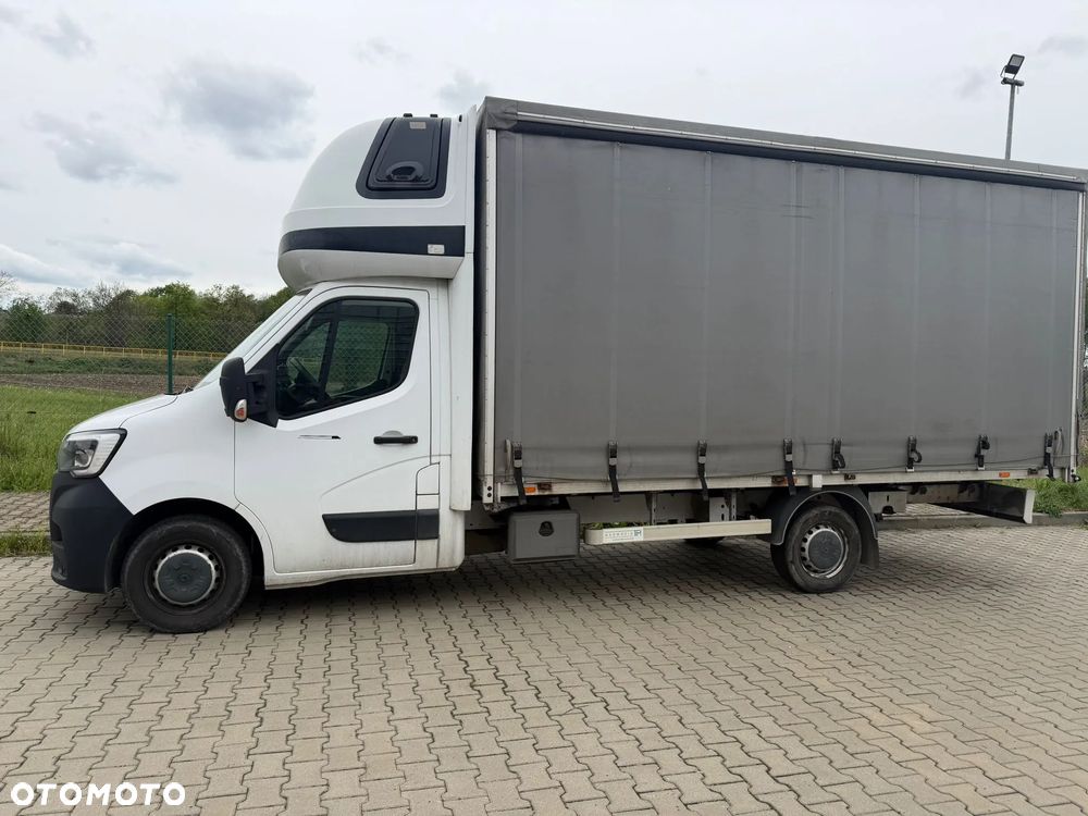 Renault Master - 1