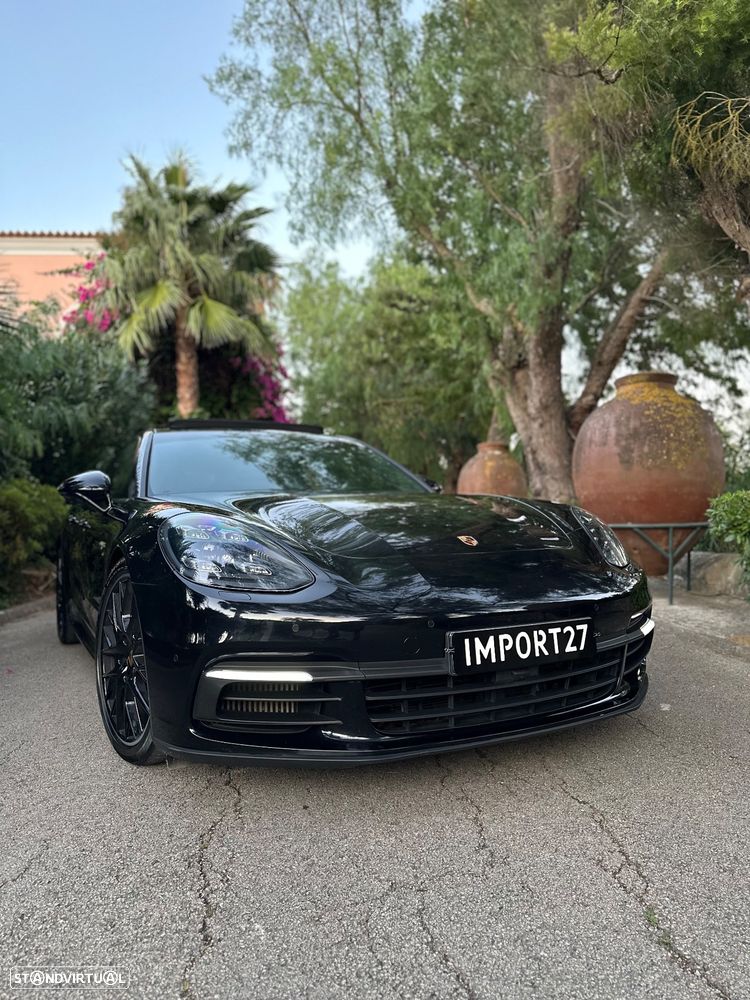 Porsche Panamera Sport Turismo 4 E-Hybrid - 4