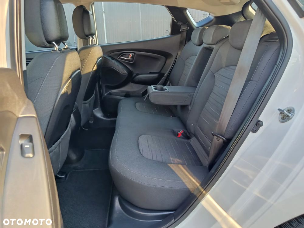 Hyundai ix35 blue 1.6 2WD Finale Silver - 15