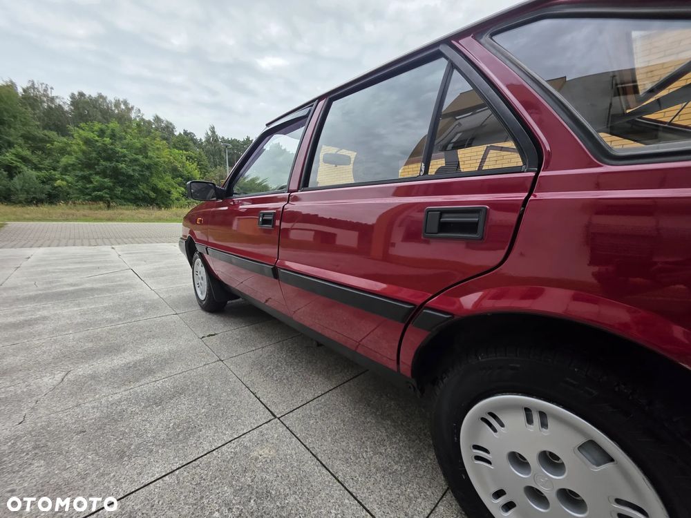 Polonez Caro - 27
