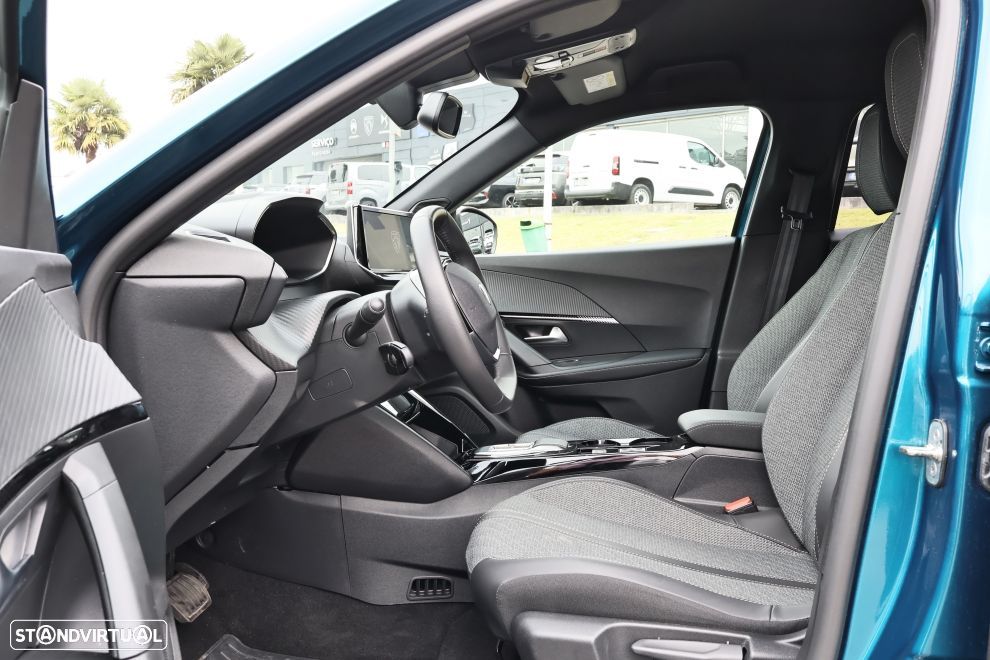 Peugeot e-2008 54 kWh Allure - 15