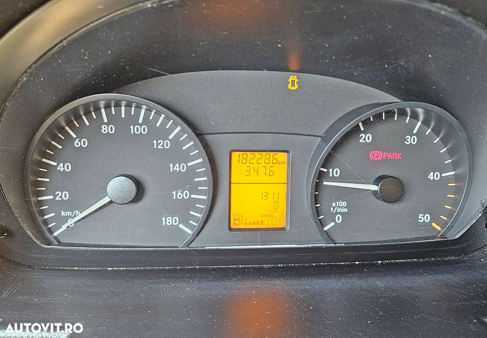 Mercedes-Benz Sprinter 906BA50 - 12