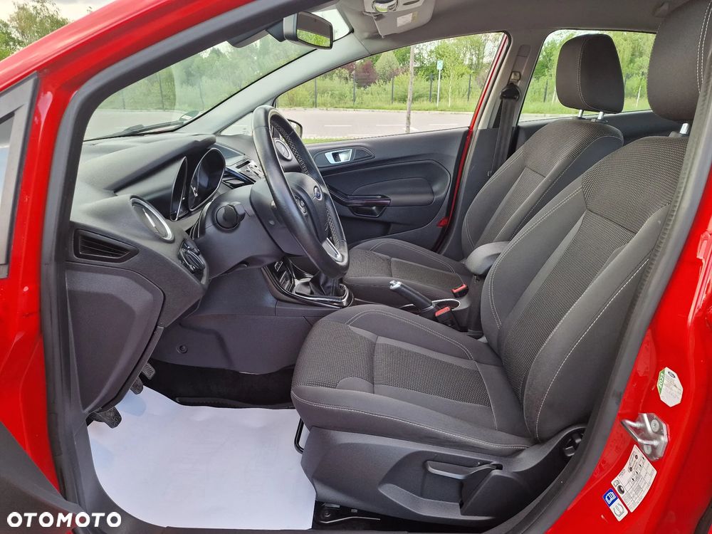 Ford Fiesta - 17