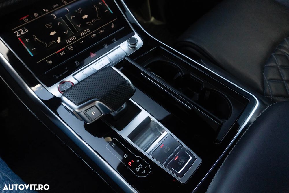 Audi SQ8 - 24