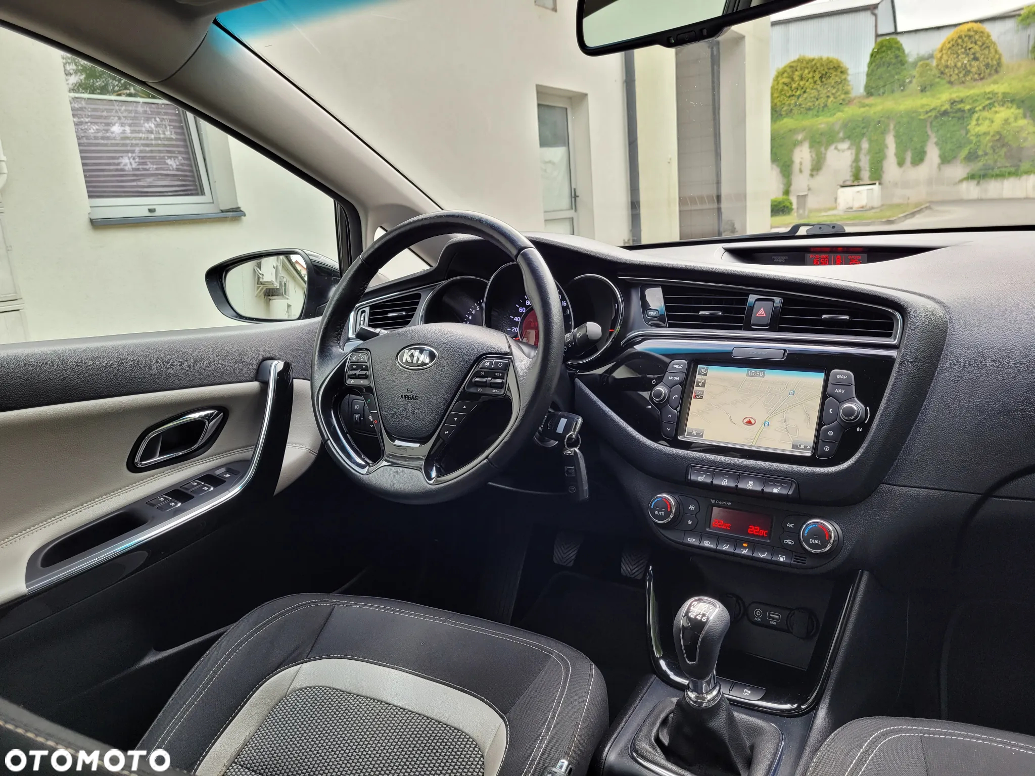 Kia Ceed 1.6 GDI SW Platinum Edition - 15