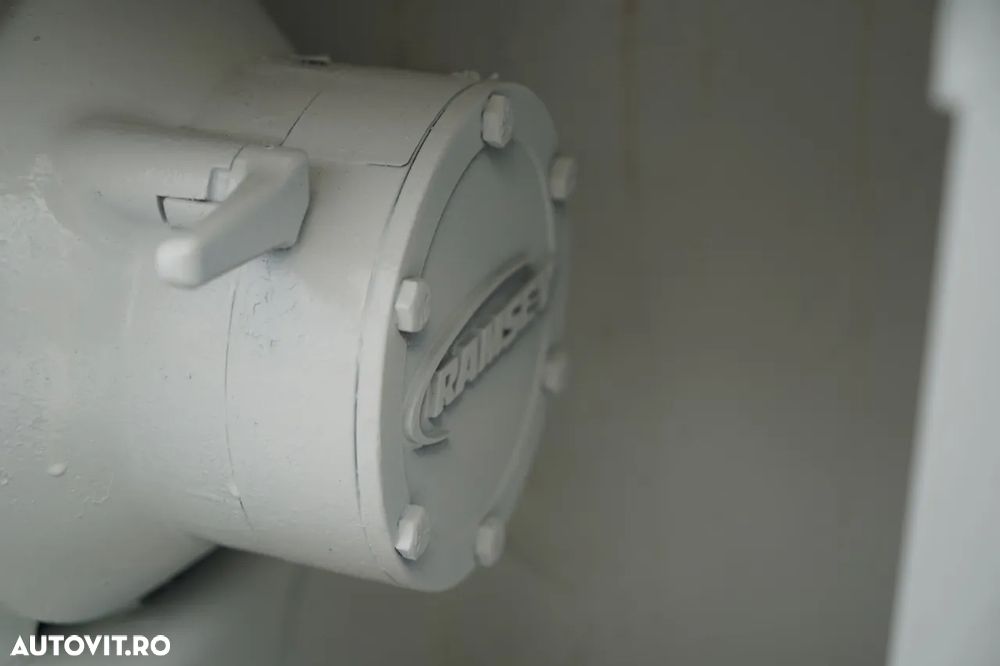 Castera REMORCA AUTO AMC CASTERA / ÎNCĂRCARE JOSĂ / 13,7 M / REDUCERE HIDRAULICĂ / REDUCERE HIDRAULICĂ / AX DE DIRECȚIE / TROLIU - 23