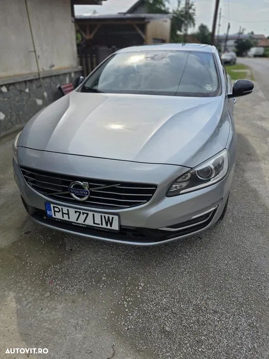 Volvo V60 D6 Plug-In-Hybrid AWD Geartronic Summum - 8