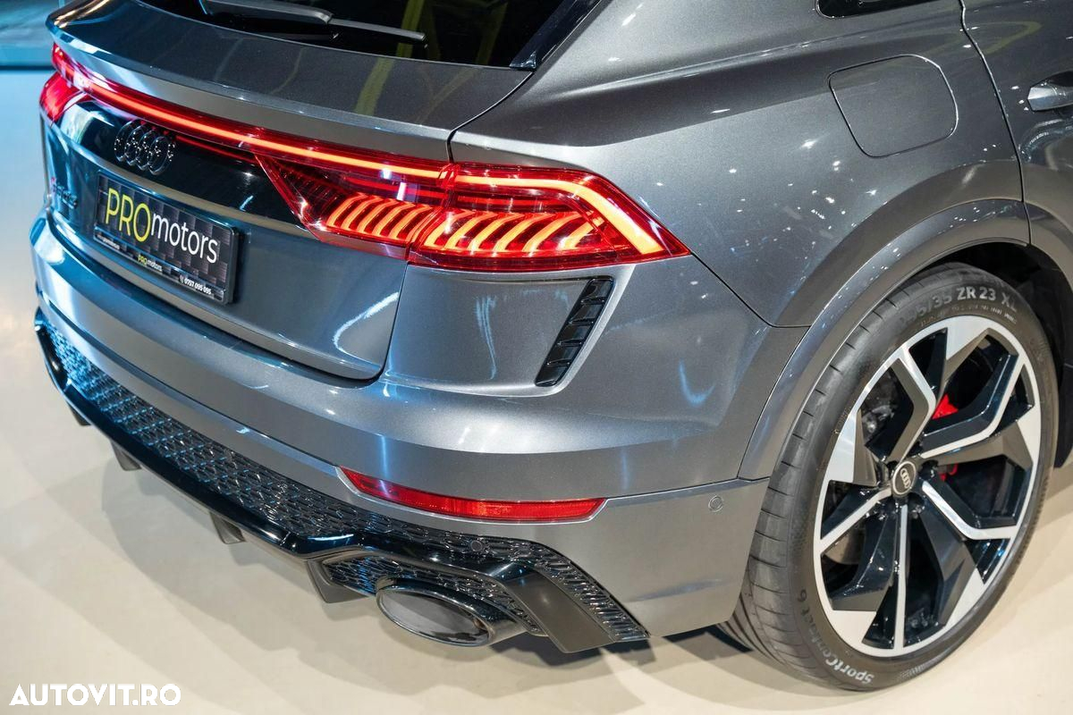 Audi RS Q8 - 24