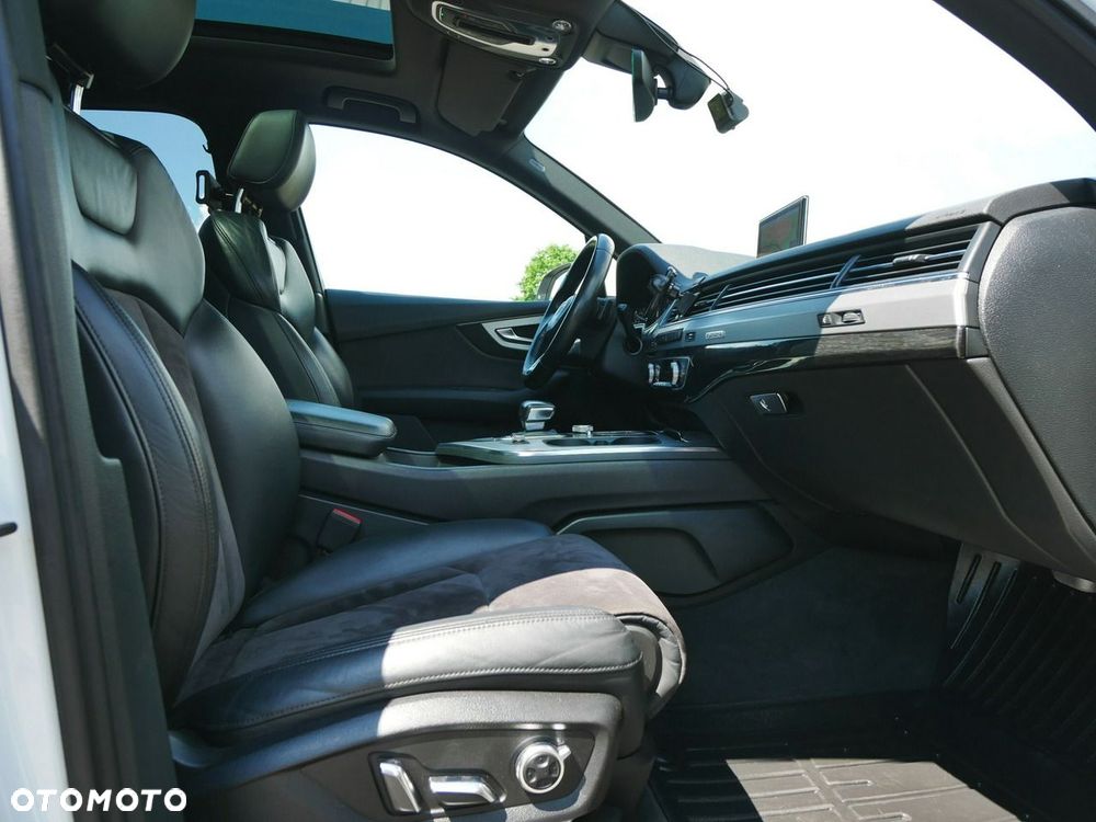 Audi Q7 3.0 TDI Quattro Tiptronic - 32