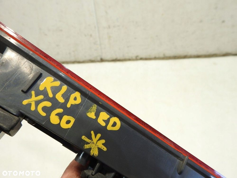 ŚWIATŁO STOP STOPU VOLVO XC60 I 89073320 30764562 - 2