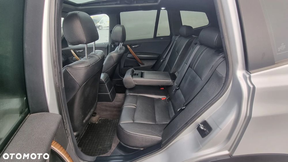 BMW X3 2.0d - 8