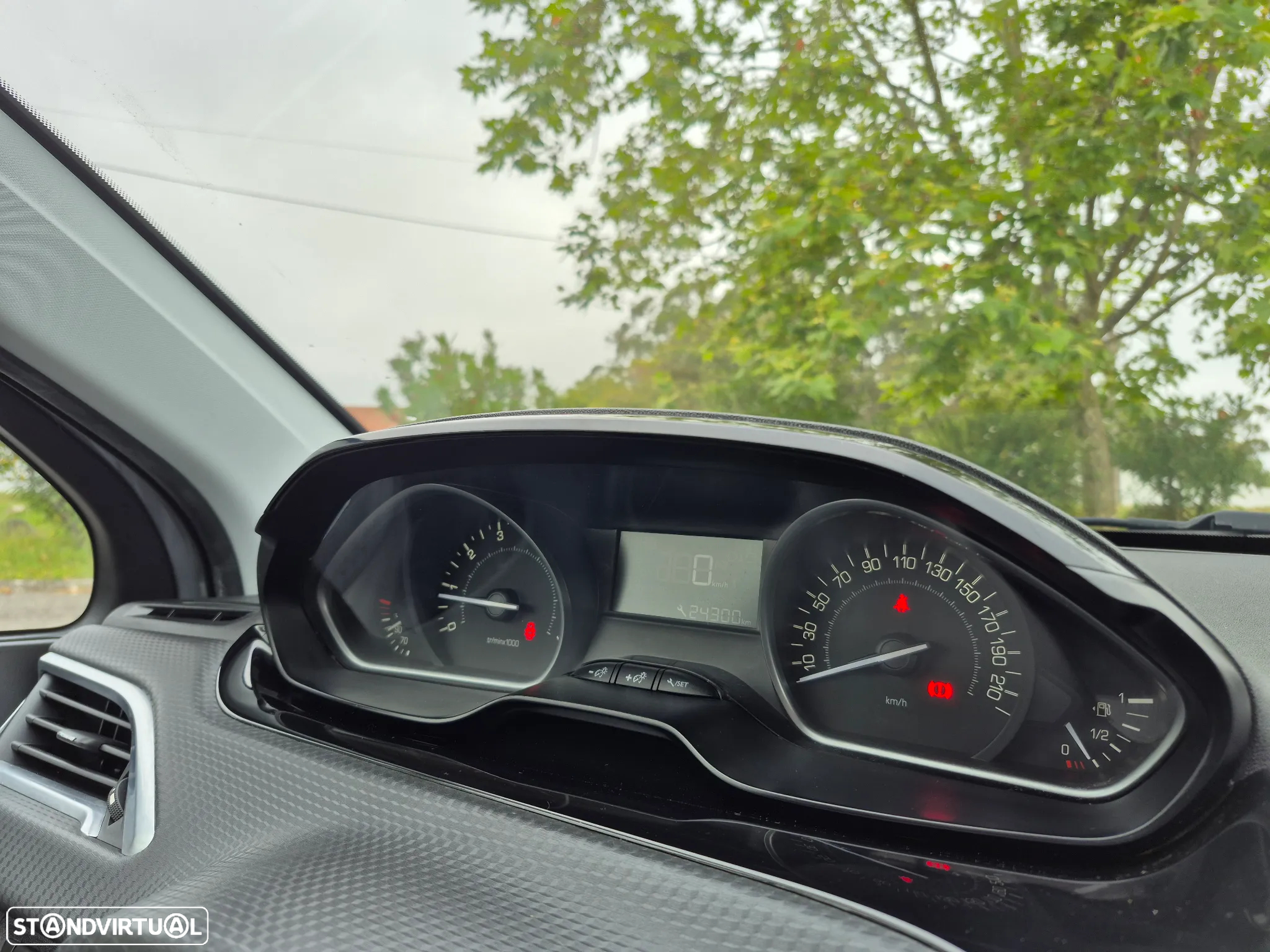 Peugeot 2008 1.2 PureTech Style - 18
