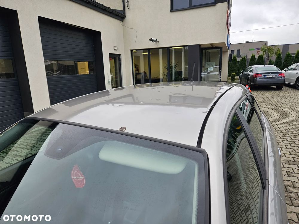 Alfa Romeo 159 1.9 JTDM 8V DPF Distinctive - 10
