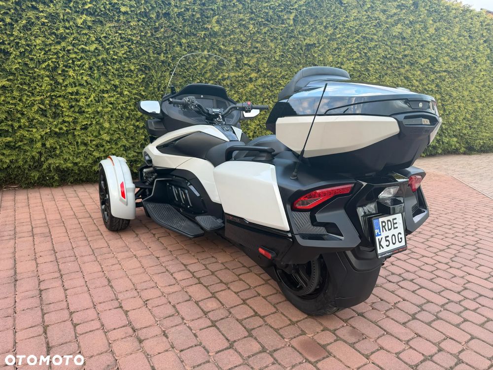 Can-Am Spyder - 4