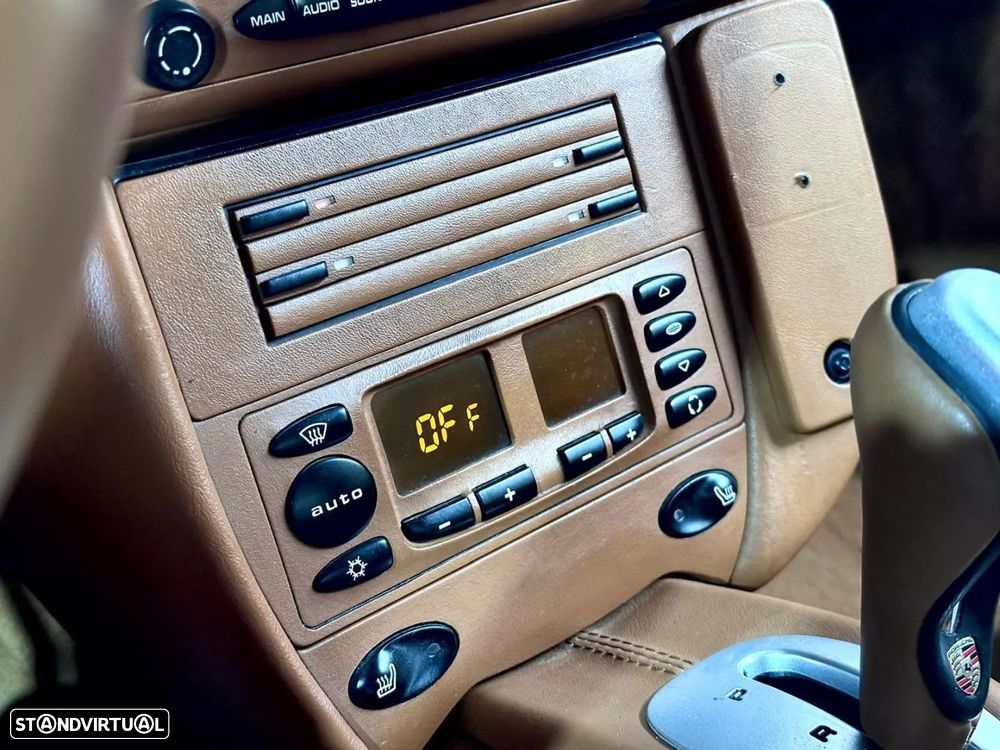 Porsche 911 (996) - 32
