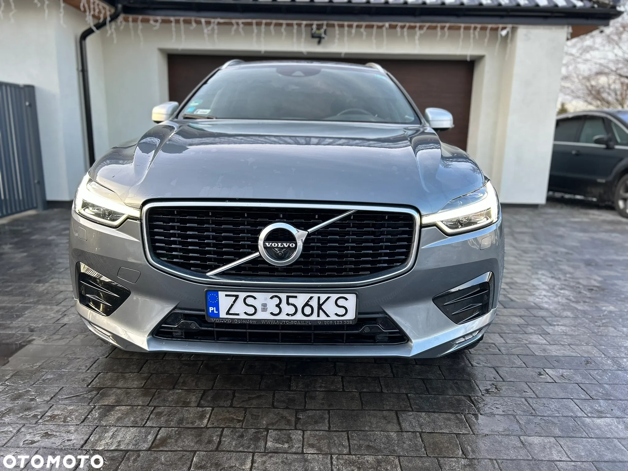 Volvo XC 60 D4 R-Design - 18