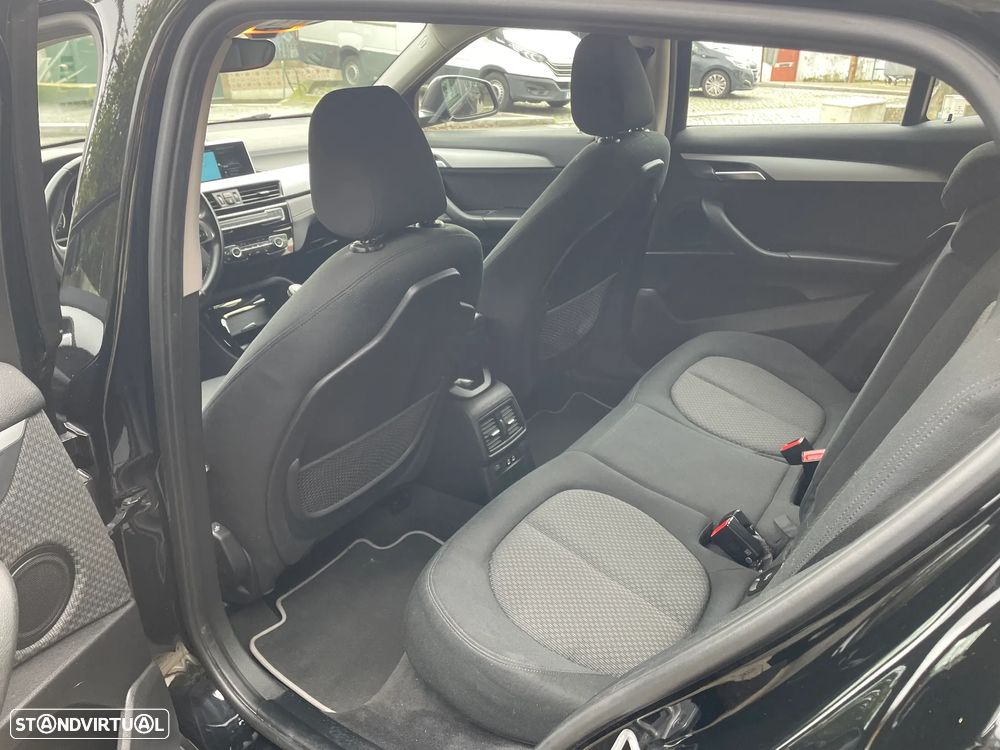 BMW X2 18 d sDrive Advantage - 25