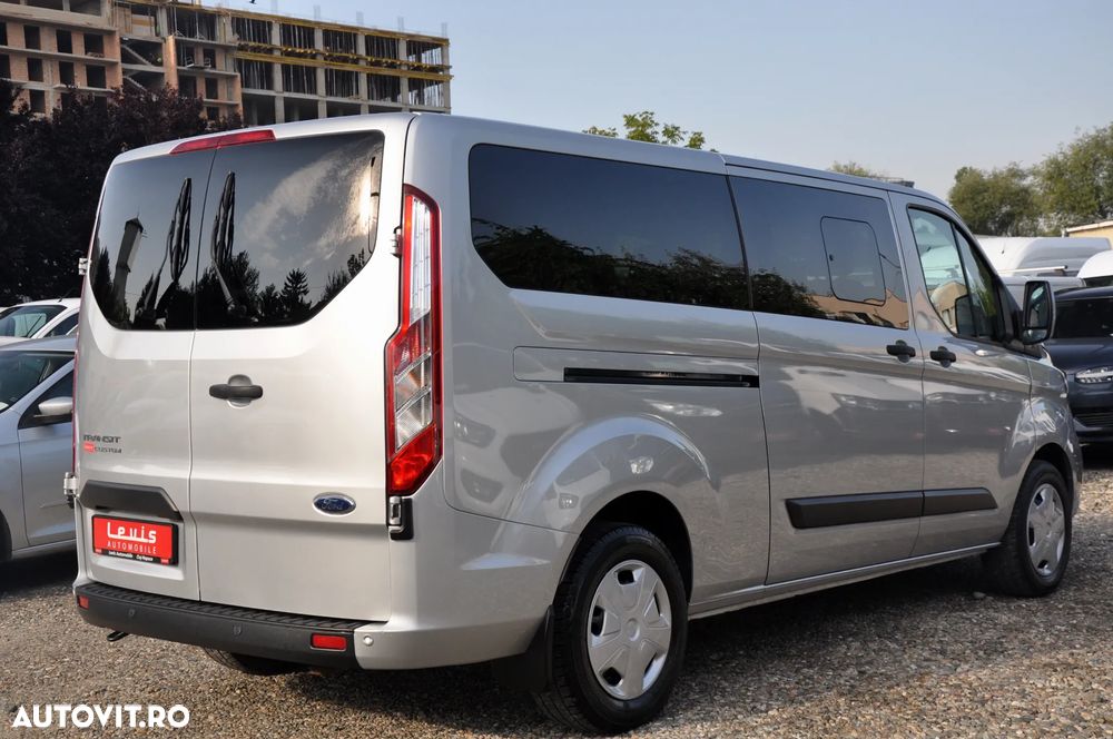 Ford Transit Custom L2H1 9 Locuri - 4