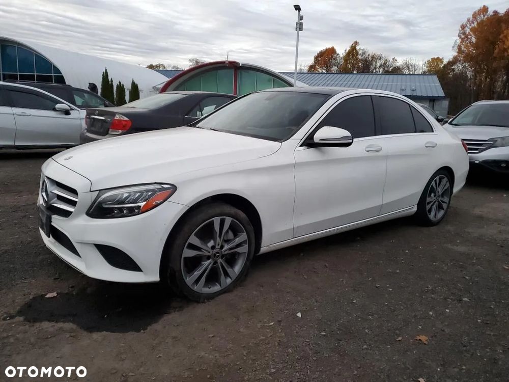 Mercedes-Benz Klasa C 300 9G-TRONIC Exclusive - 1