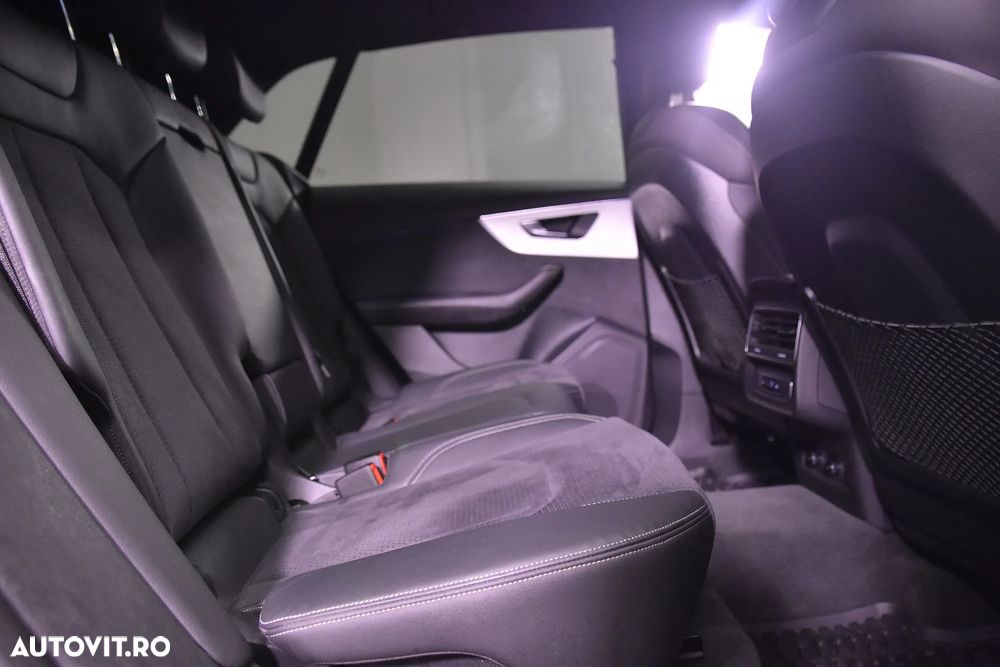 Audi Q8 60 TFSIe quattro tiptronic - 12