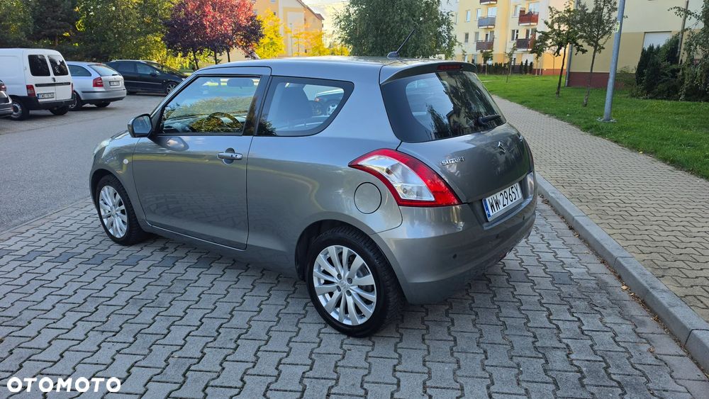 Suzuki Swift 1.2 Premium - 4