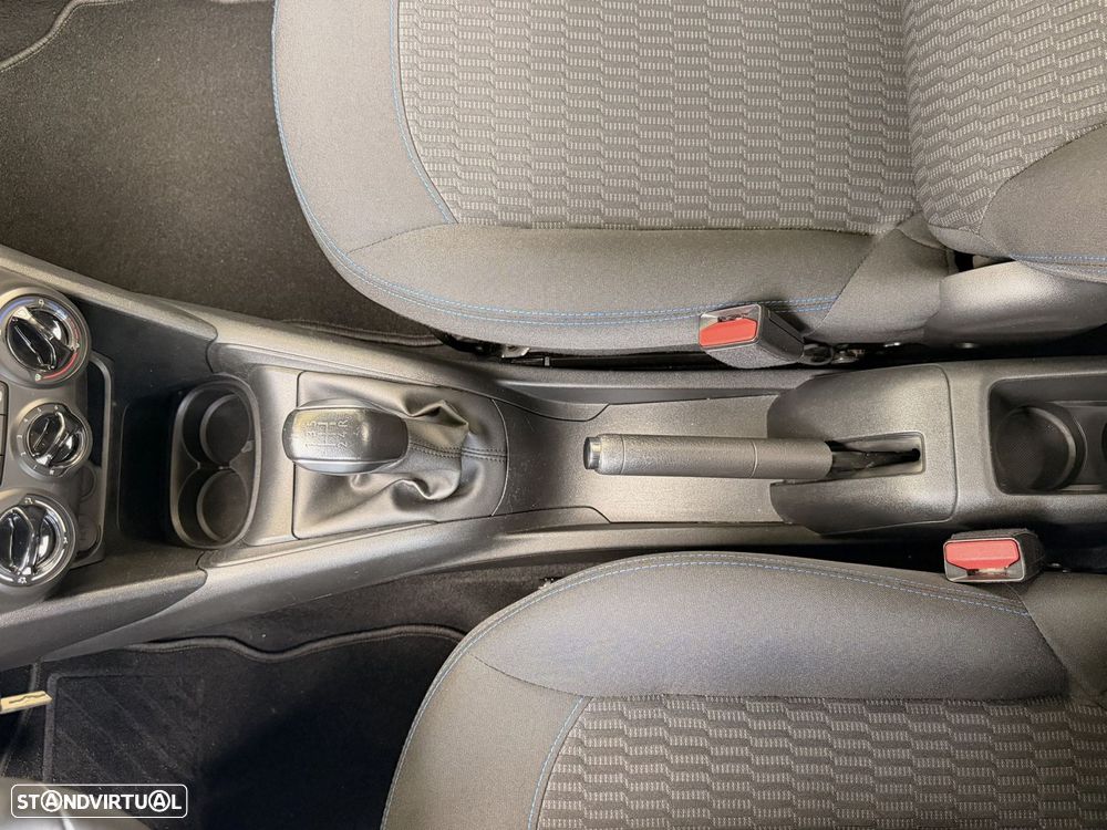 Peugeot 208 1.5 BlueHDi Signature - 32